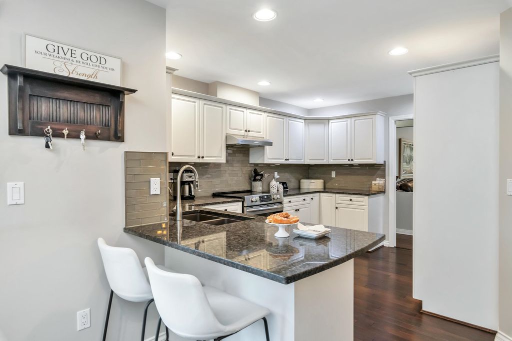 listing image 1100688041670790868