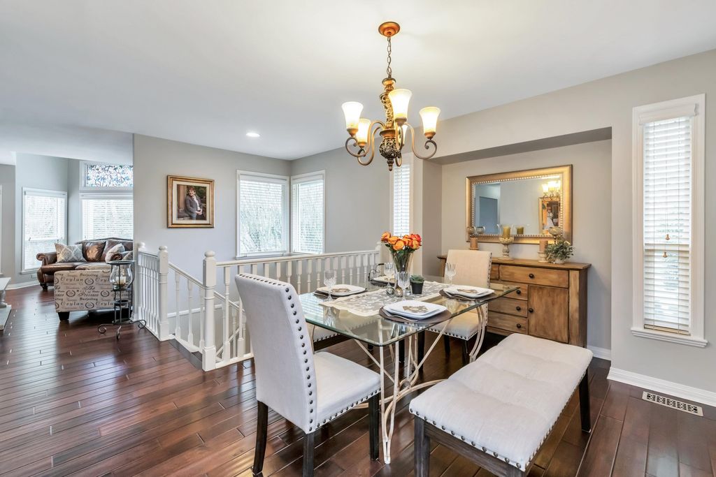 listing image 1108232700218109777