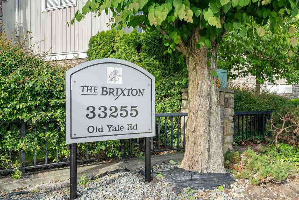 Photo of 33255 Old Yale Road #204, Abbotsford, BC V2S 8R2 (MLS # R3129304)