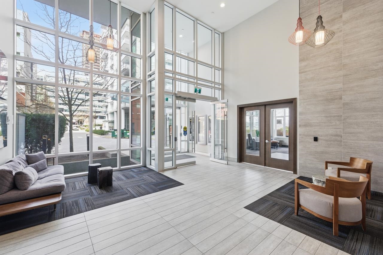 200 Nelson's Crescent 902