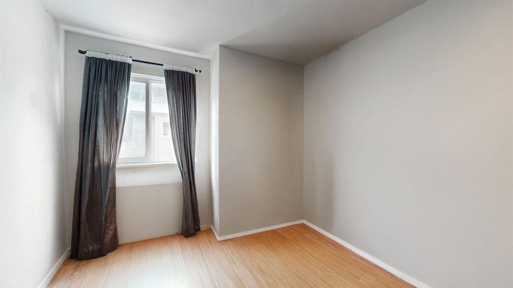 listing image 1109161455491334099