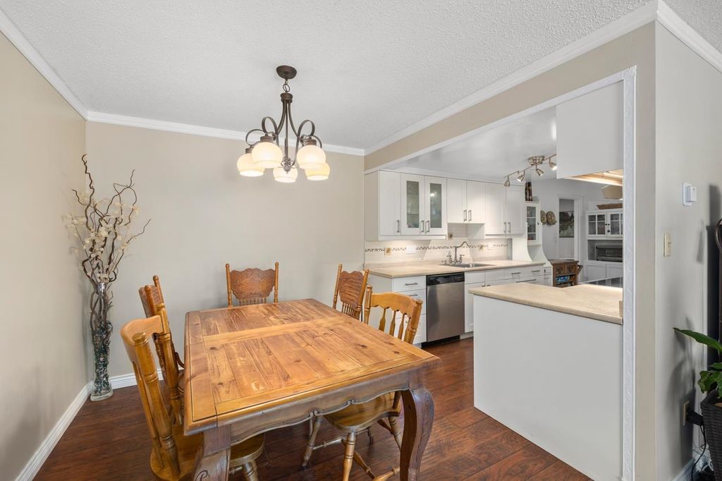 listing image 1107275953215406460