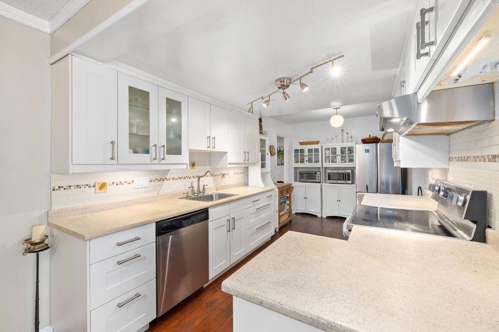 listing image 1107031351410992947