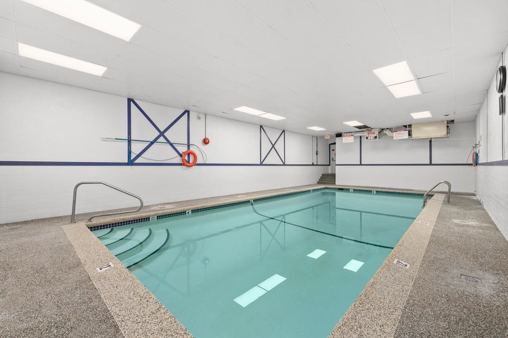 listing image 1103825930501741133