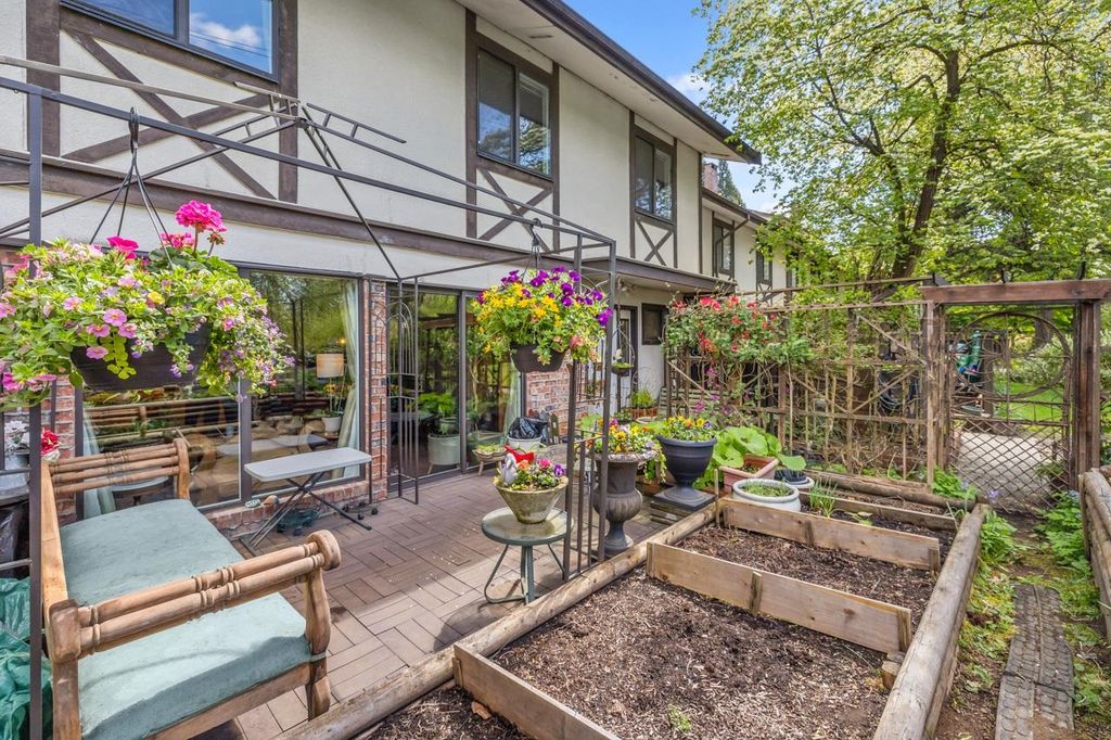listing image 1101018486178104768