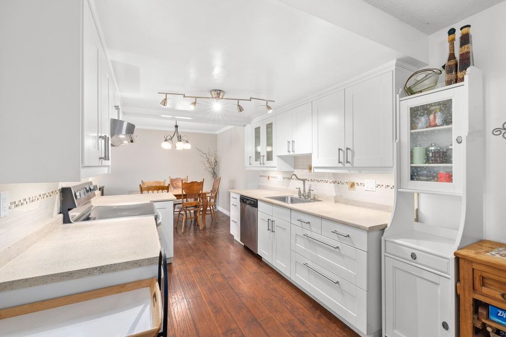 listing image 1103672162349331707