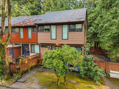 4790 Fernglen Place Burnaby BC V5G 3W1