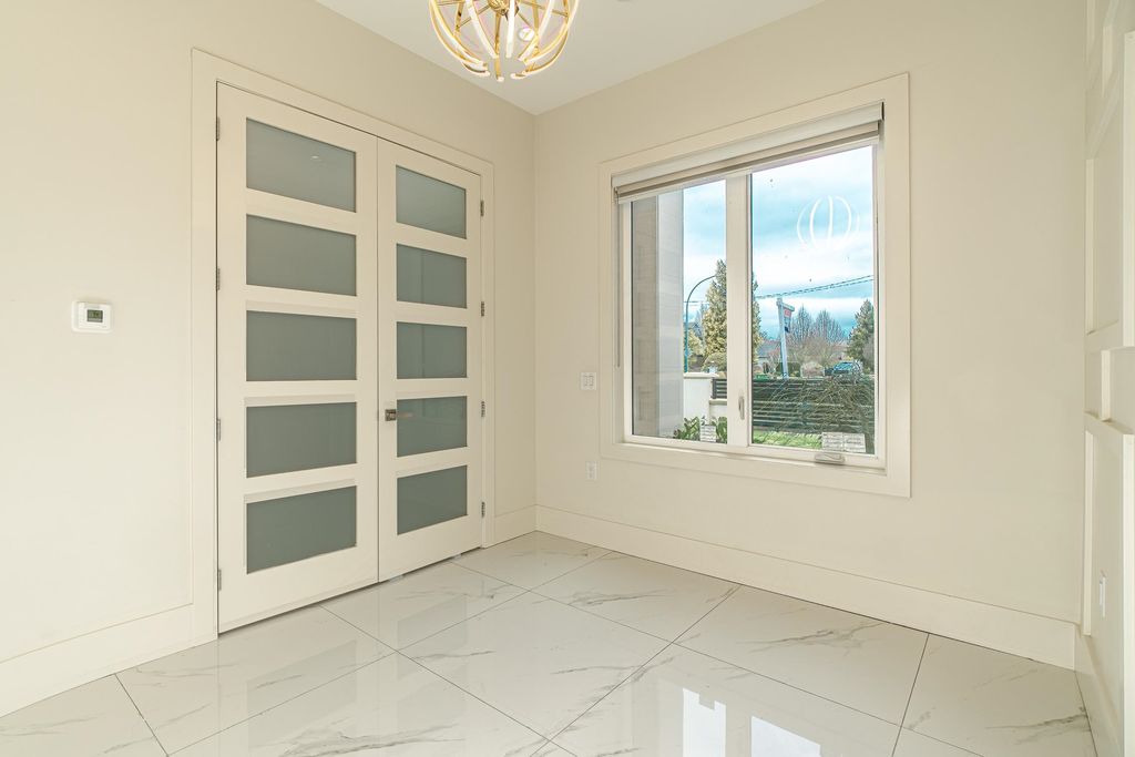 listing image 1108768802299910672
