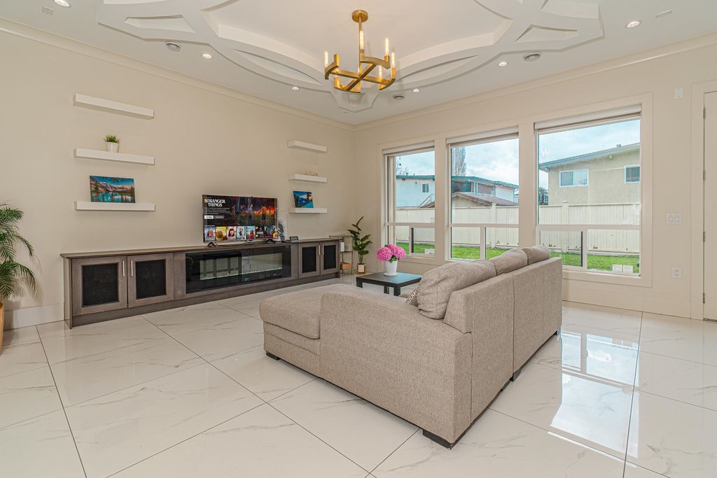 listing image 1105033285486402017