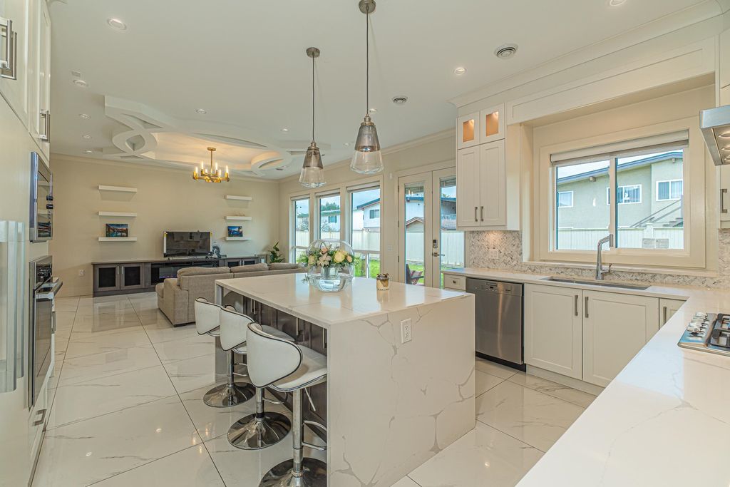 listing image 1104048538030805287