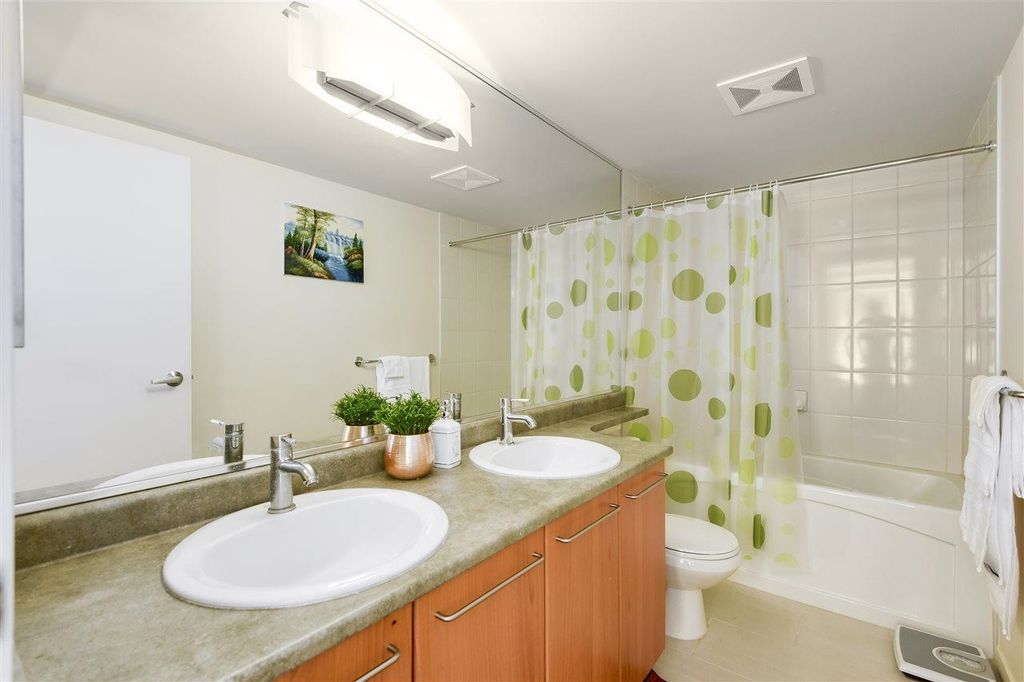 listing image 1108003724228925058