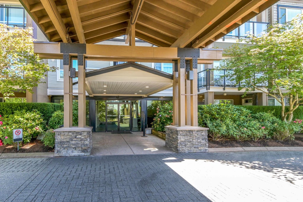 Photo of 32729 Garibaldi Drive #110, Abbotsford, BC V2T 0A6 (MLS # R3151992)