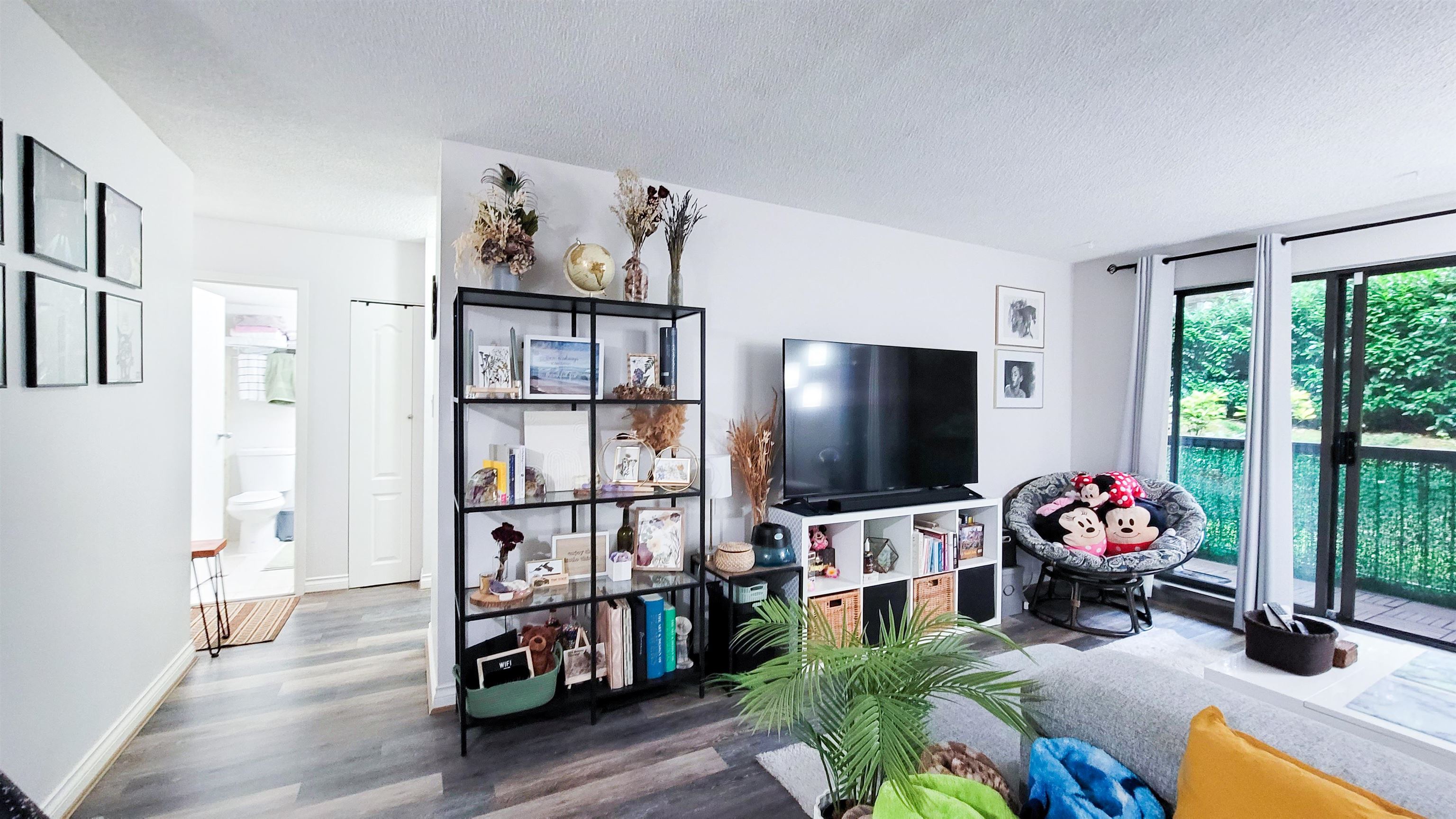 620 Eighth Avenue 107