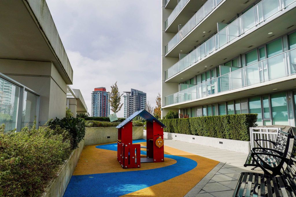 listing image 1107992816455646319