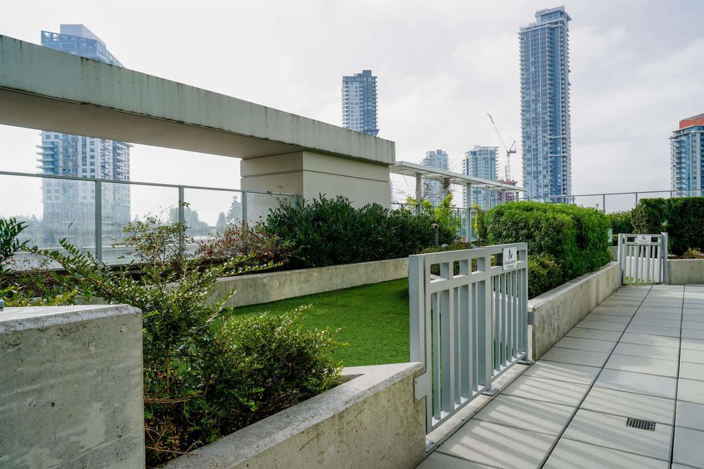 listing image 1107701803894207370
