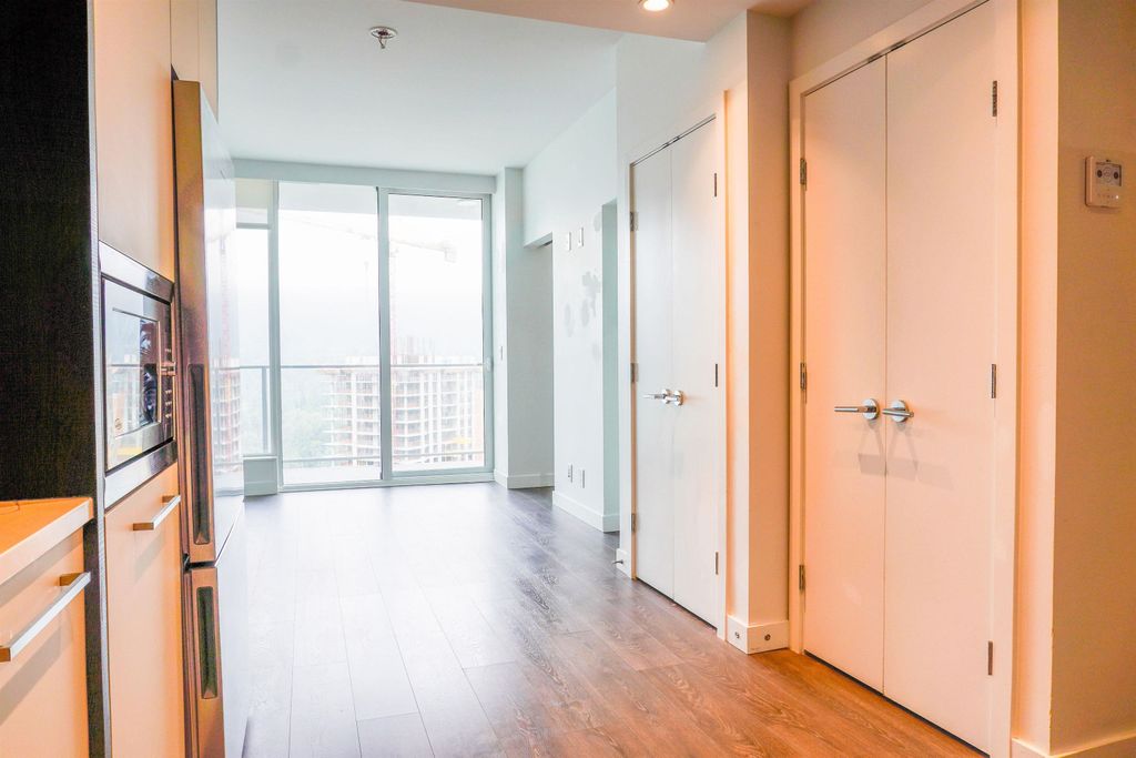 listing image 1102470777734348141