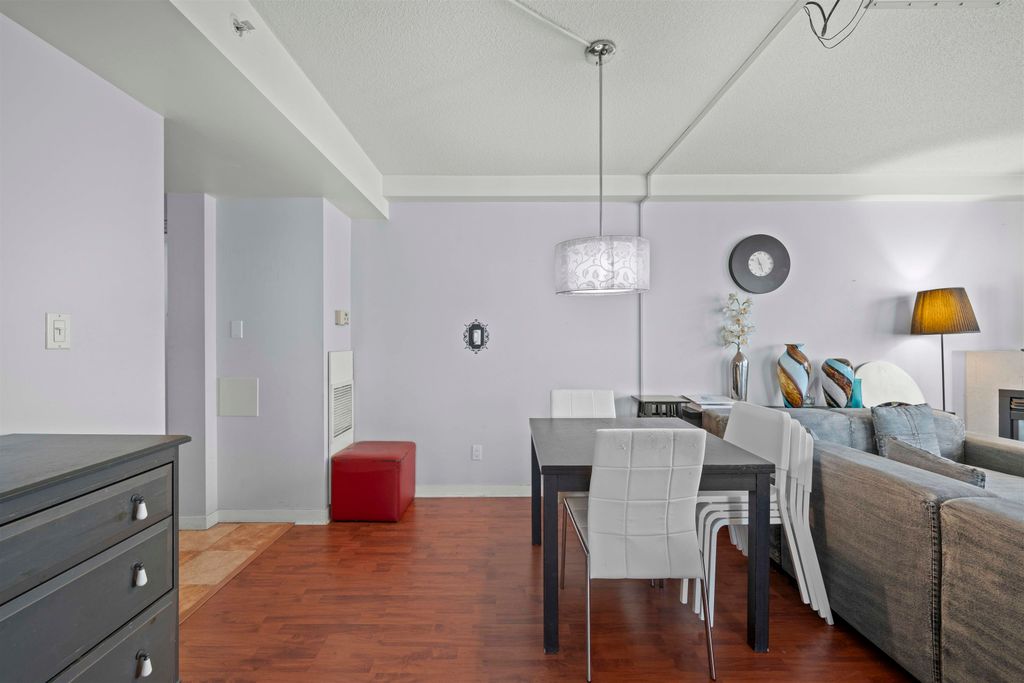 listing image 1104206965985172076