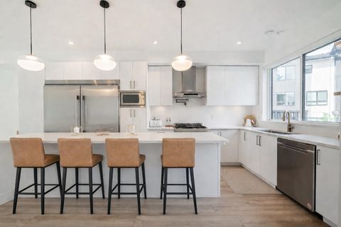 17538 100 Avenue 28 Surrey BC V4N 6X3