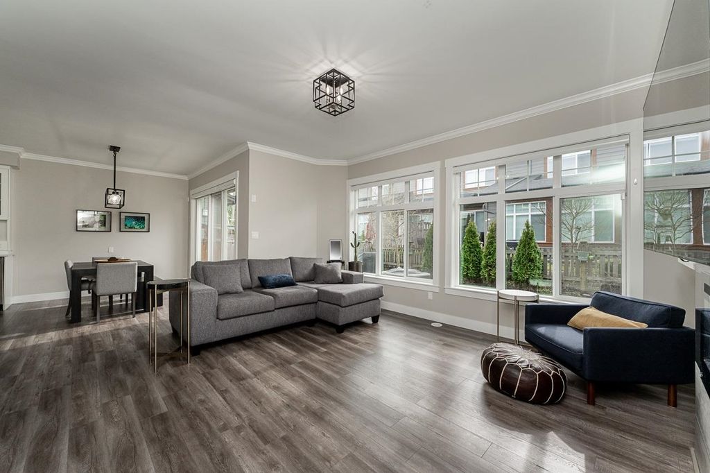listing image 1103570266086325497