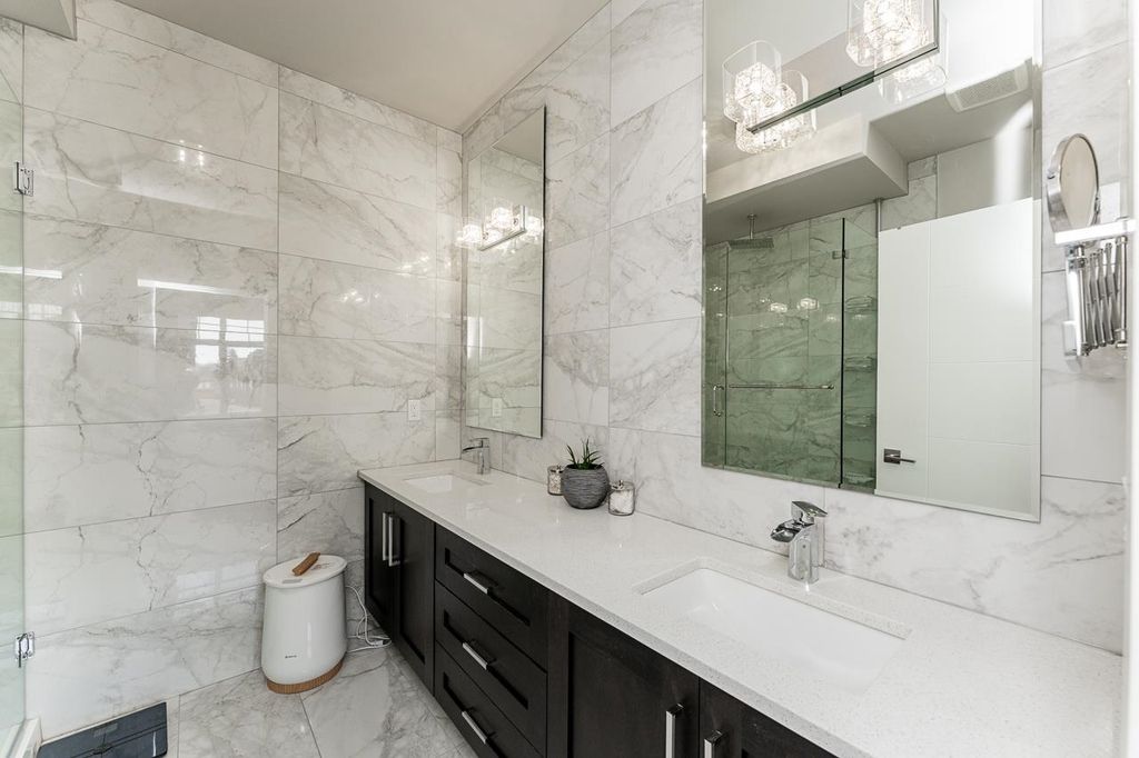 listing image 1108547830926642592
