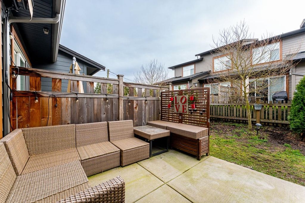 listing image 1106671759970191003