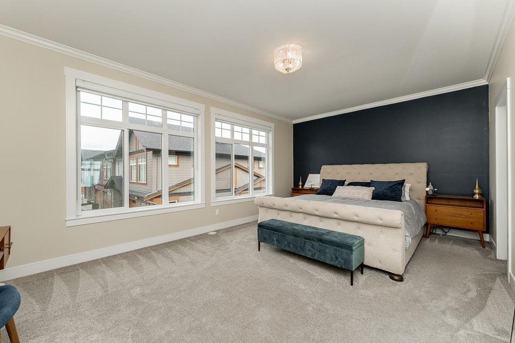 listing image 1107720103930711802