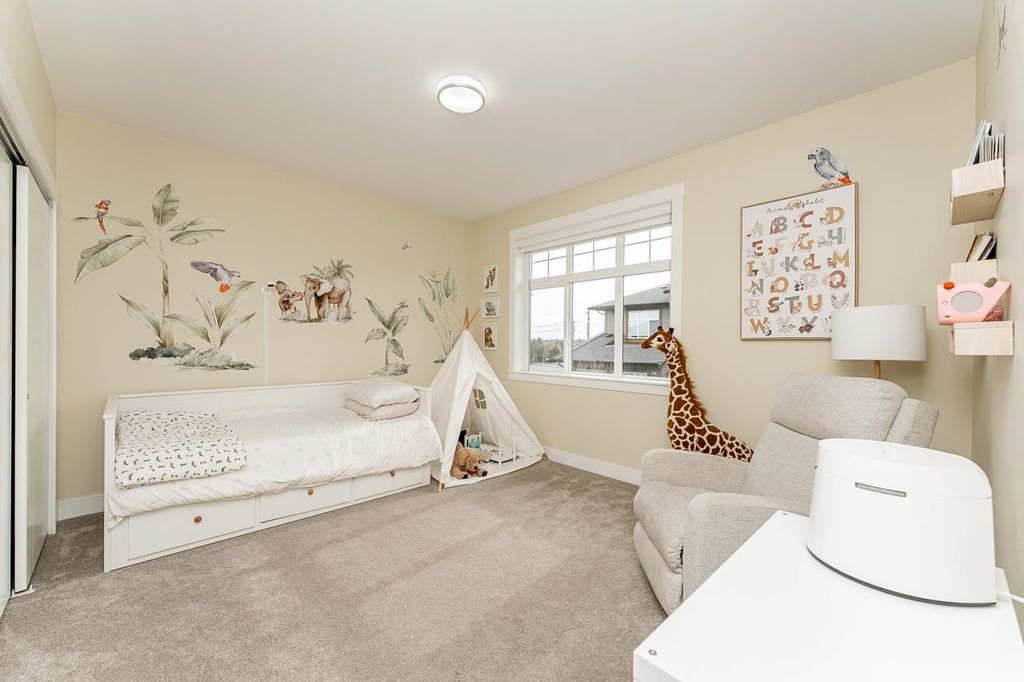 listing image 1109924115208159619