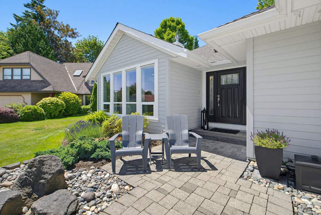 Photo of 1087 161 Street, Surrey, BC V4A 7N2 (MLS # R3148821)