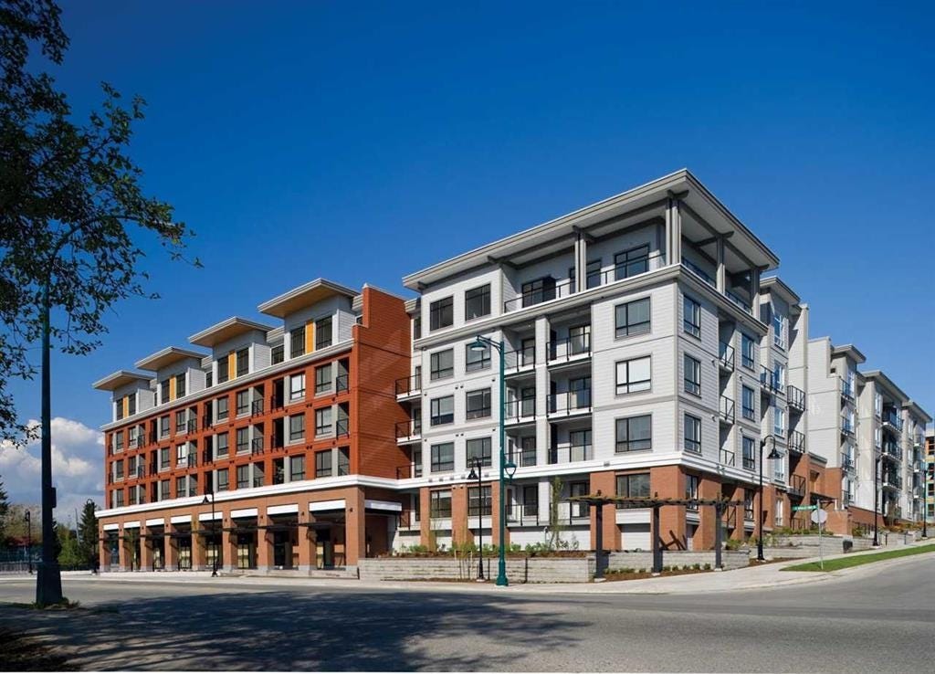 Photo of 13733 107a Avenue #531, Surrey, BC V3T 0B7 (MLS # R3157680)