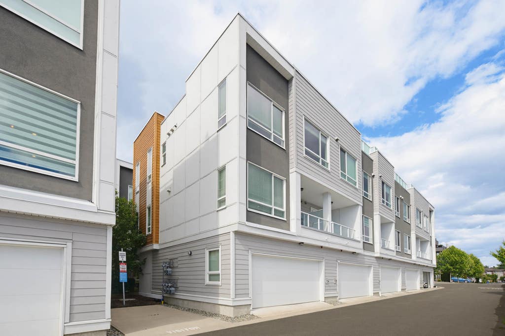 Photo of 19628 55a Avenue #36, Langley, BC V3A 0M6 (MLS # R3134568)