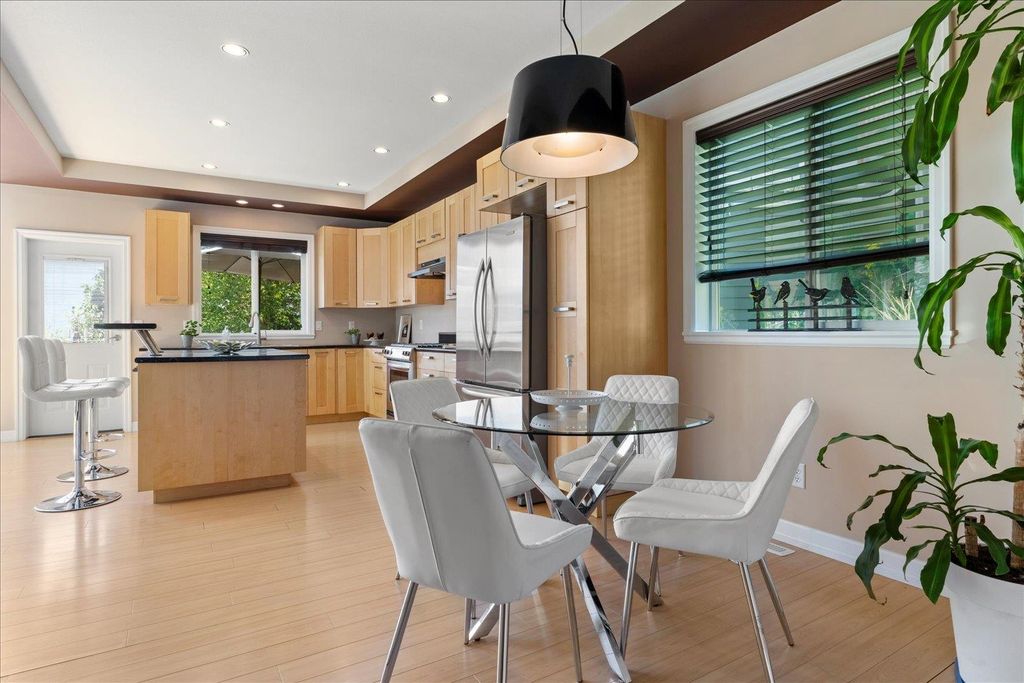 listing image 1107395170422077993