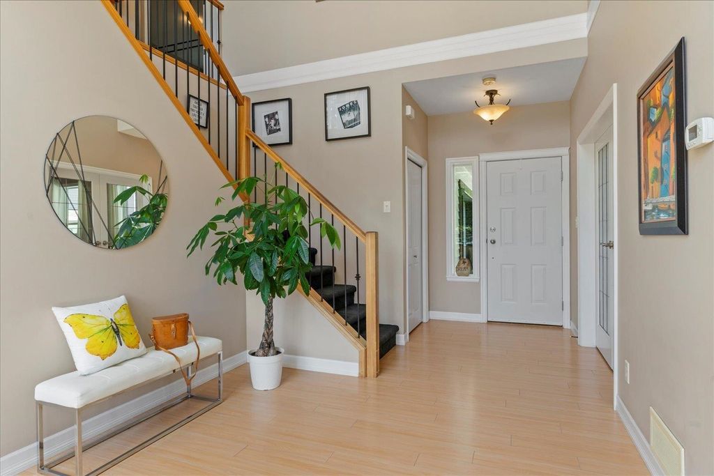 listing image 1103238281370337349