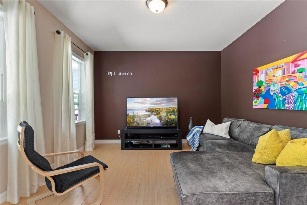 listing image 1105882838946956149