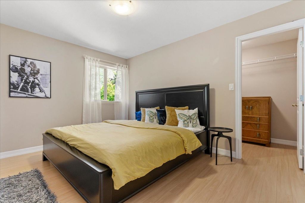 listing image 1100599102170028497