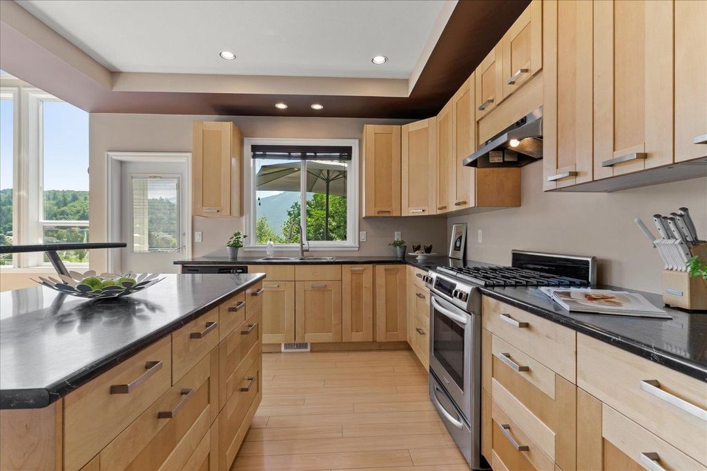 listing image 1101027426108257457