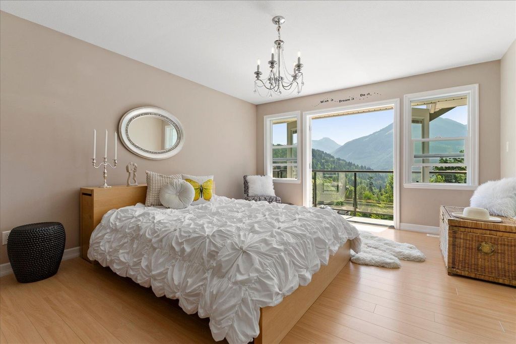 listing image 1109146104854578127