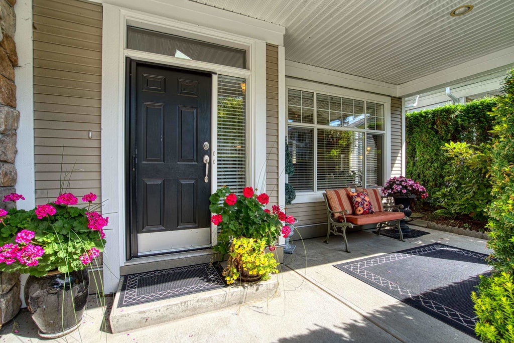 Photo of 3500 144 Street #4, Surrey, BC V4P 3J6 (MLS # R3159721)