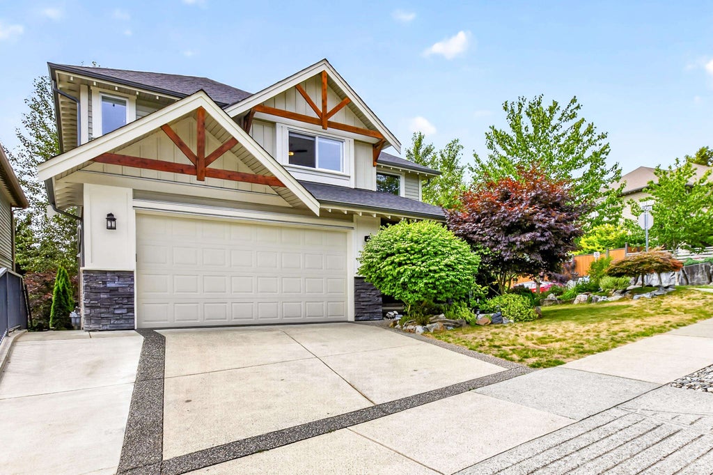 Photo of 13545 230a Street, Maple Ridge, BC V4R 0E6 (MLS # R3145736)