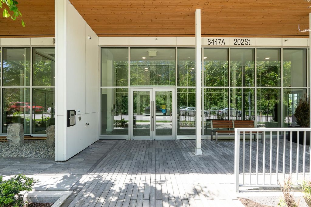 listing image 1104501326199397581