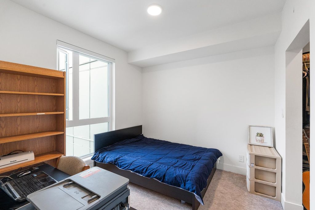 listing image 1102769803795067814