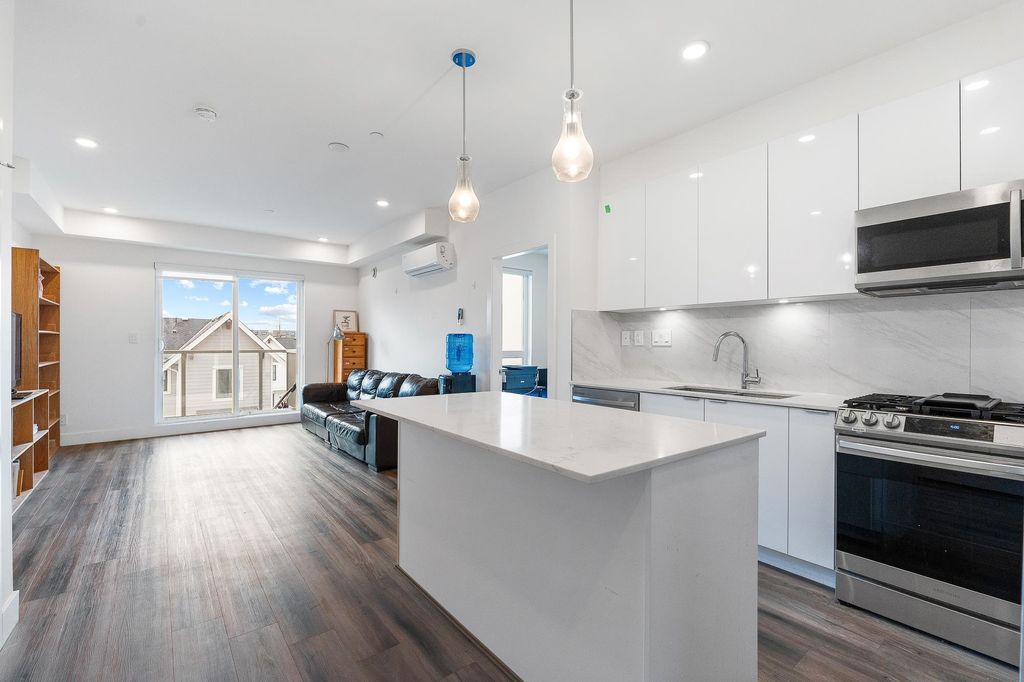 listing image 1100773661327756396