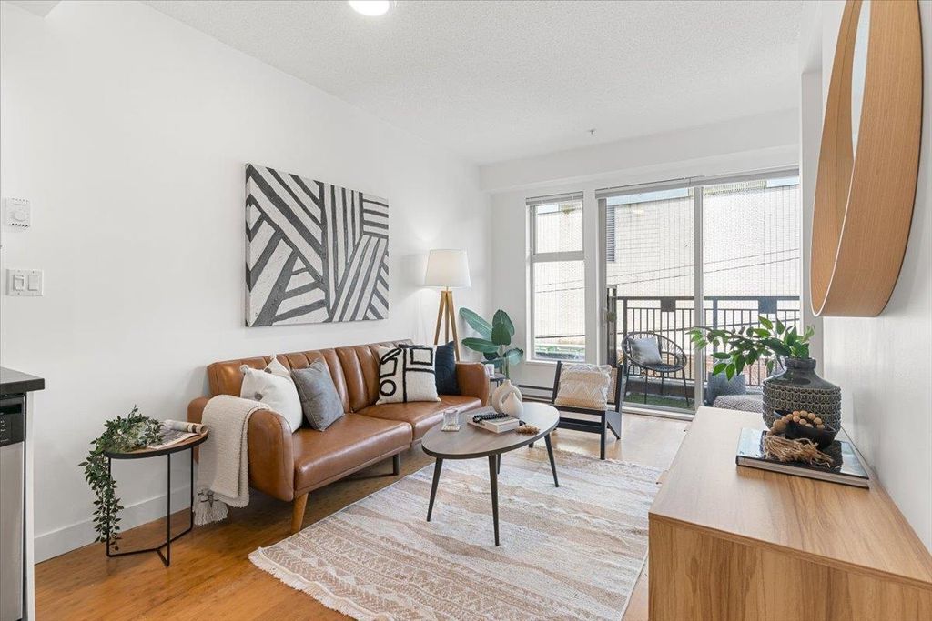 listing image 1100919363308721544