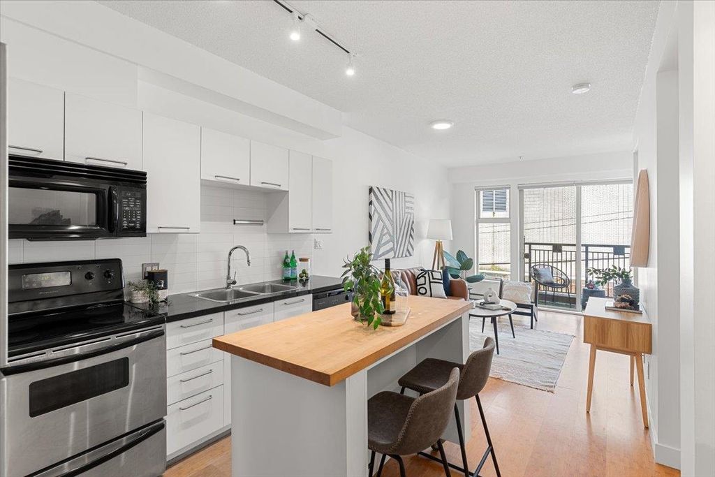 listing image 1102649070250104637