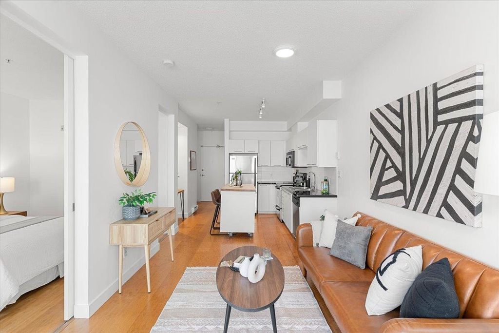 listing image 1103790953730618995