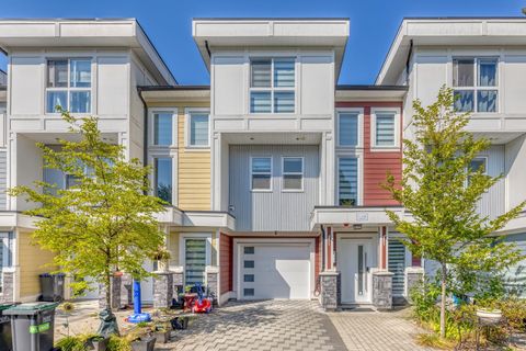1526 Grant Avenue 3 Port Coquitlam BC V5B 2K5