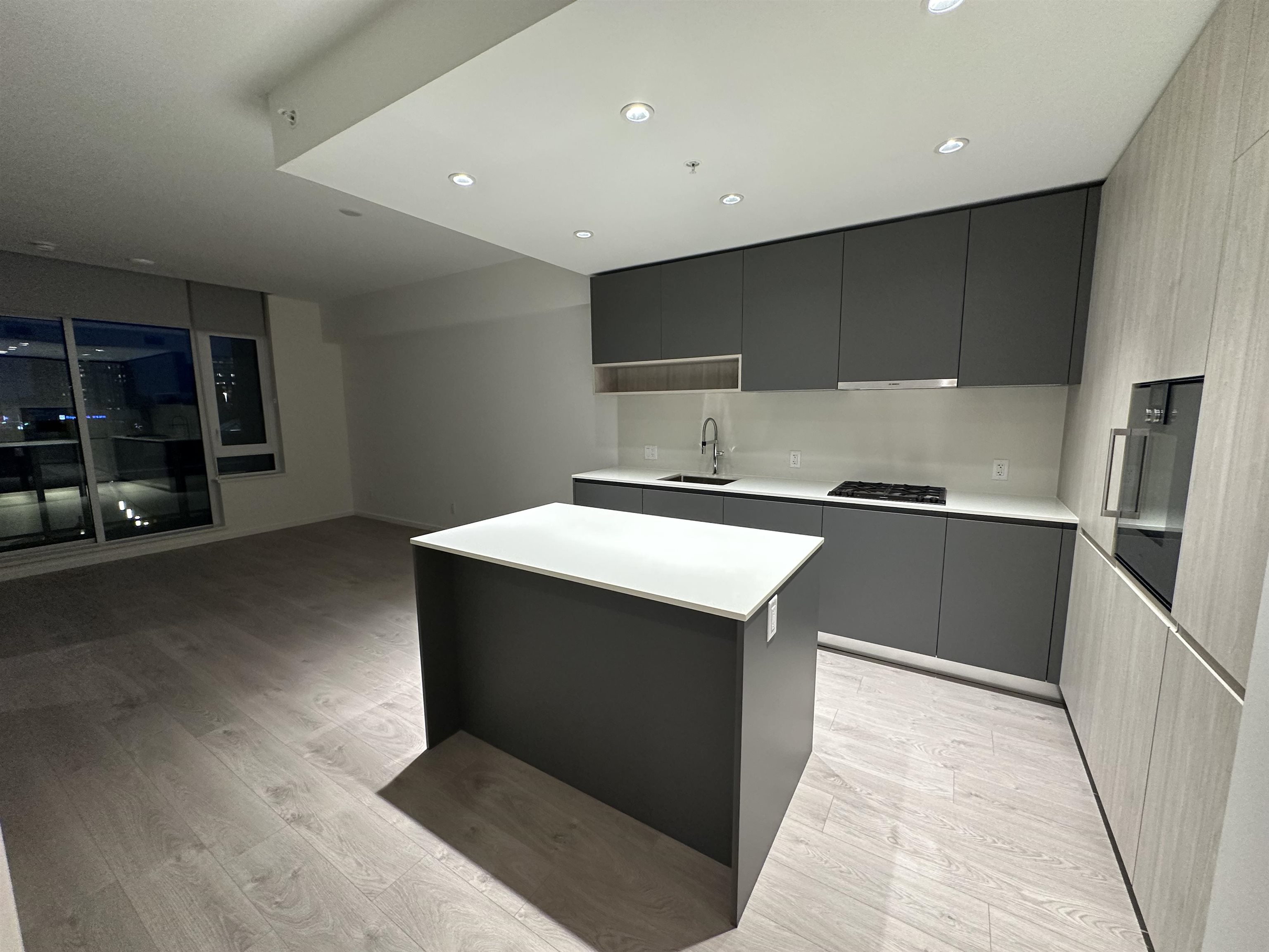 6200 Minoru Boulevard 301