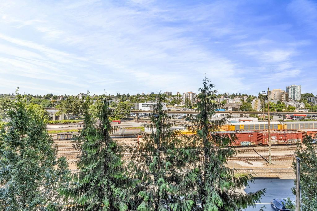listing image 1100939986259386251