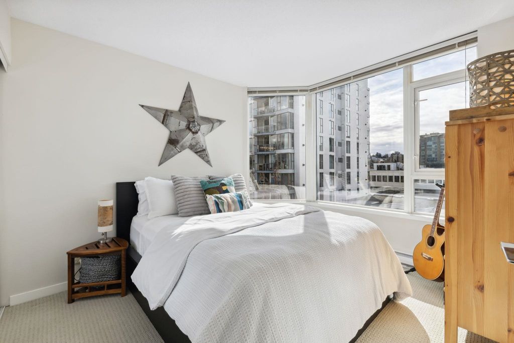 listing image 1109706550969548354