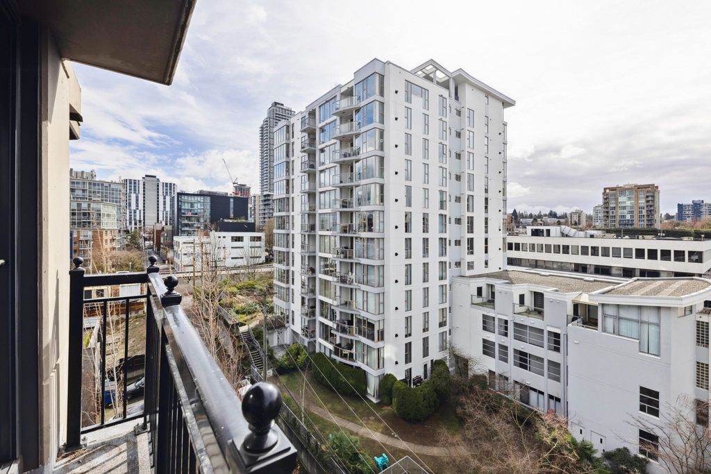listing image 1108425004419861610