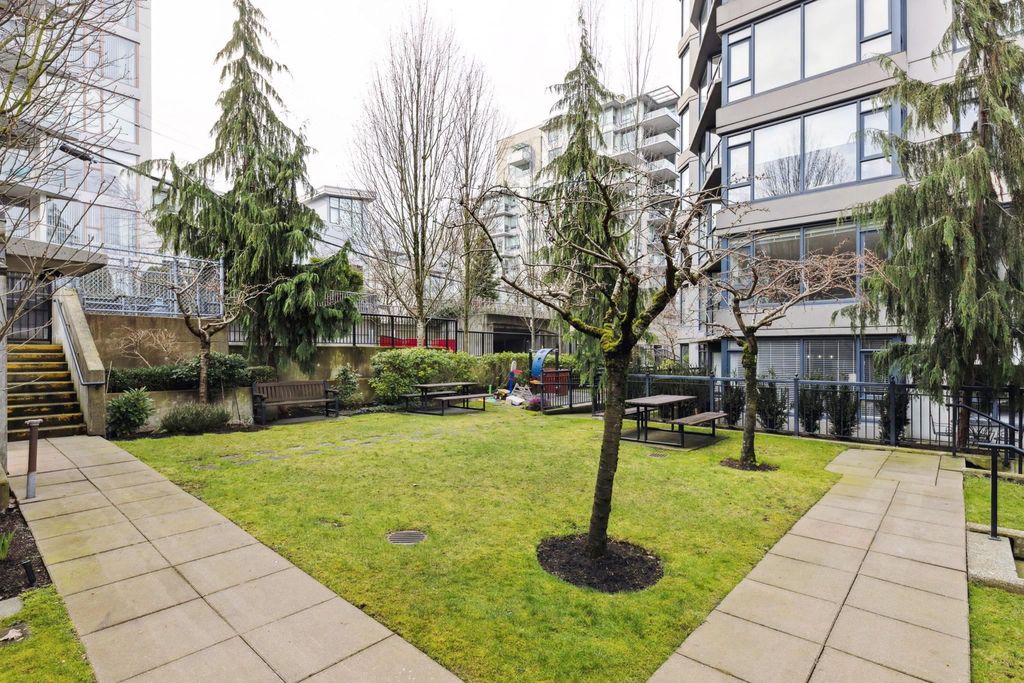listing image 1100664684745401046
